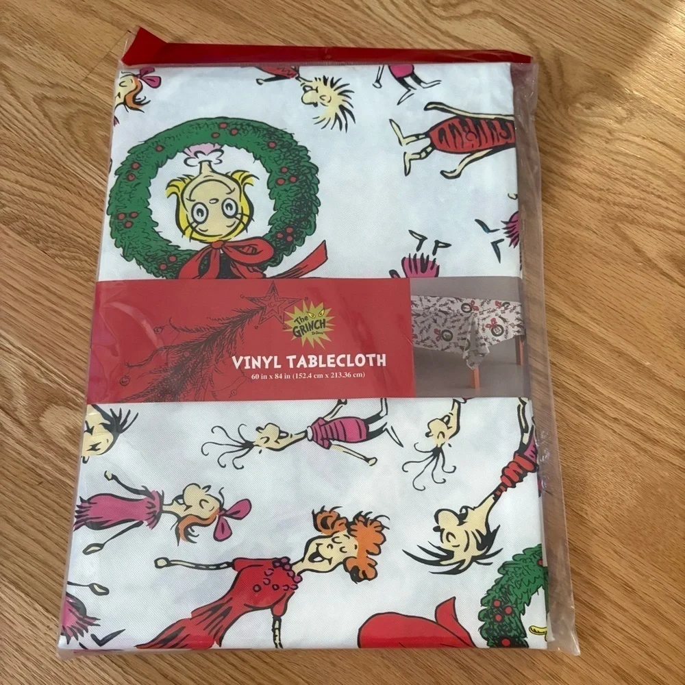 Dr. Seuss Whimsical Vinyl Tablecloth NEW Grinch Cindy Lou Who Christmas